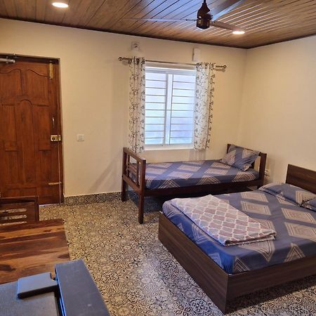 Sunny Smiles Homestay Мангалор Экстерьер фото